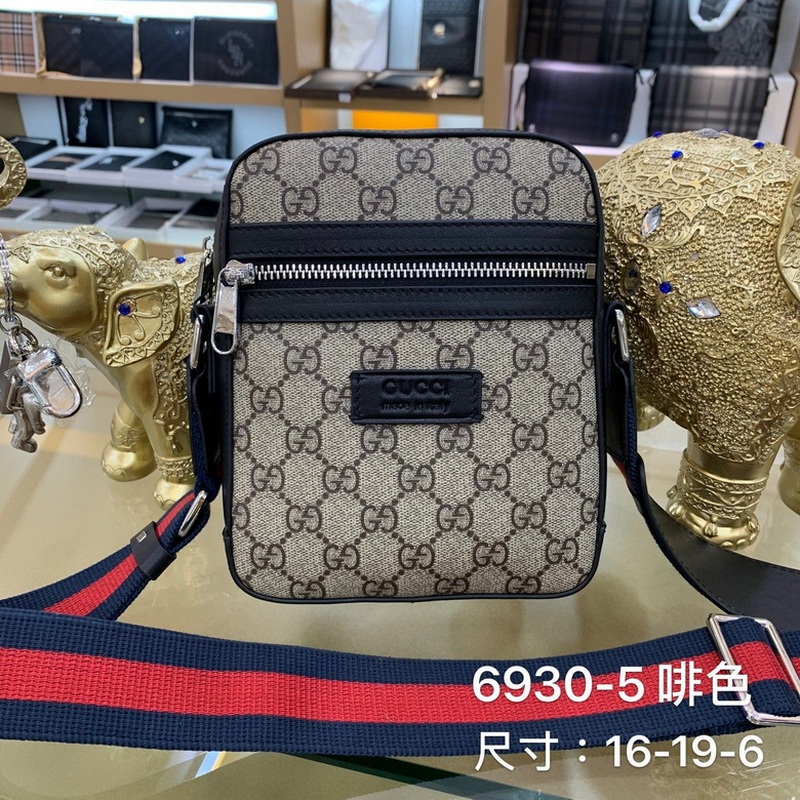 Gucci Handbags 1067